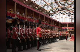 The Monarchy, Season 1: Episode 1