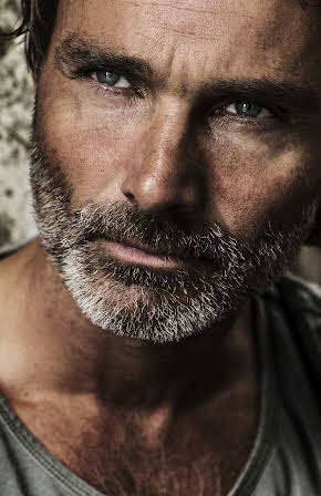 Martin Hestbæk as 