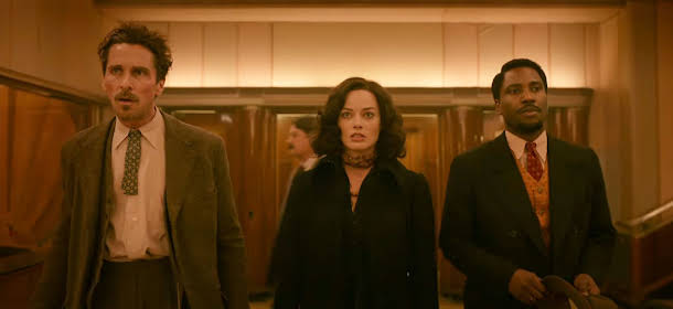 Amsterdam by David Russell collects the first critics