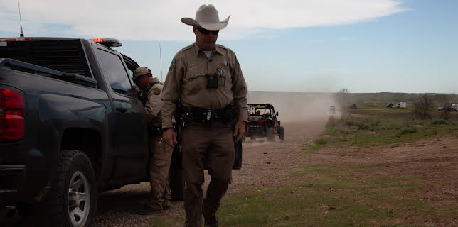 22:00: Lone Star Law  (S5 E2) (S5) | Animal Planet | 2/12 2026