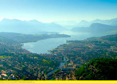 Der Vierwaldstättersee - Blaues Juwel der Schweiz