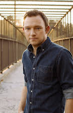 Nathan Corddry som 