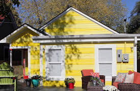 Good Bones Season 1: Small House, Big Charm