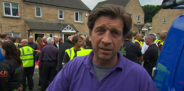 5:00 PM: DIY SOS (S24 E2) (S24) | W | 11/27 2025