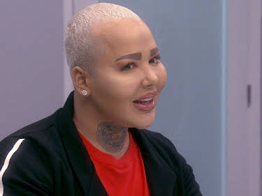 22:10: Verpfuscht - Ein Fall für die Beauty-Docs | Sixx | 10/30 2026