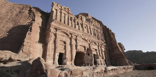 18:25: Mythen, Orte, Legenden - mit Josh Gates | Kabel Eins Doku | 1/1 2026