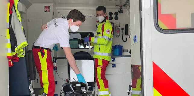 22:15: Erste Hilfe, letzte Rettung - Sanis in Ausbildung | RTL 2 | 12/11 2025