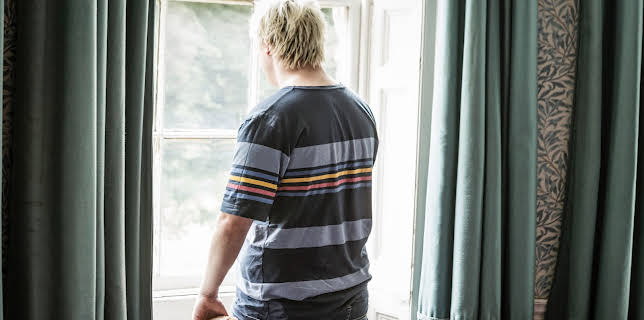 21:50: Tyst vittne (S21 E7) (S21) | Kanal 11 | 12/13 2025