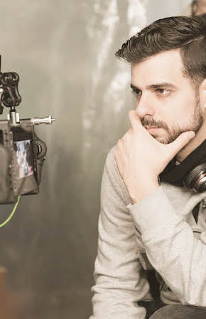 Ángel Gómez Hernández as Director