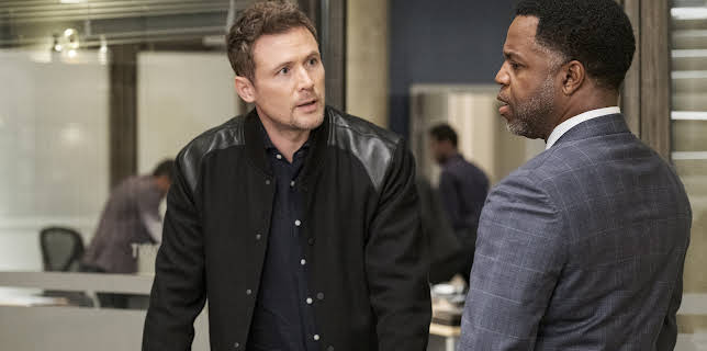 01:40: Hudson & Rex | TV 2 | 11/18 2025