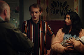 The street where I live S01: ”Here I am again”