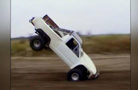 Destroyed in Seconds: Lemon Truck, Brazil Landslides