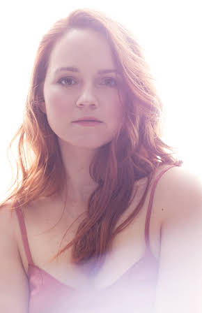 Chelsea Alden as 
