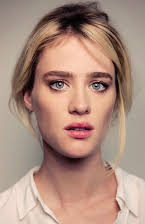 Mackenzie Davis como 