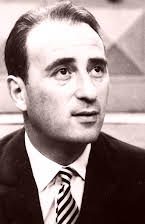 Sydney Tafler as Frank