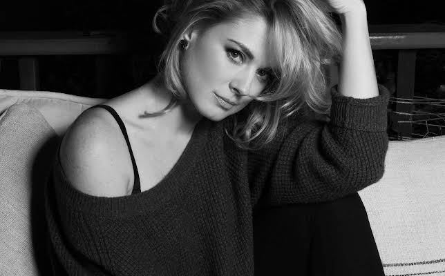 Alexandra Breckenridge