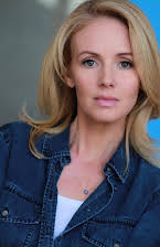 Wendy Benson-Landes como Brigitte 
  
  
  (as Wendy Benson)