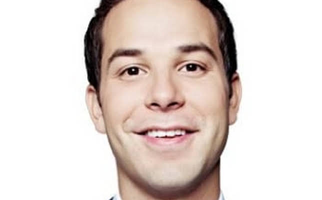 Skylar Astin