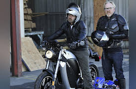 Unchained Reaction Season 1: Speed