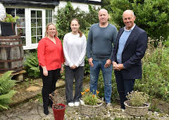 Kirstie and Phil's Love It or...