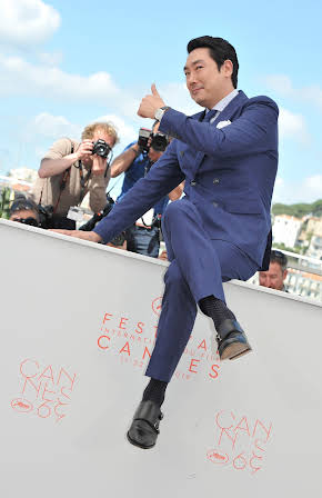 Jin-woong Cho as 