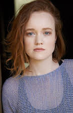 Liv Hewson som 