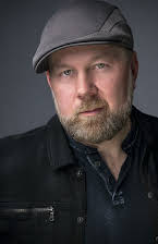 Christopher Sabat como 