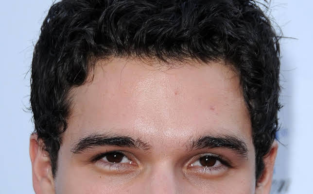 Steven Strait