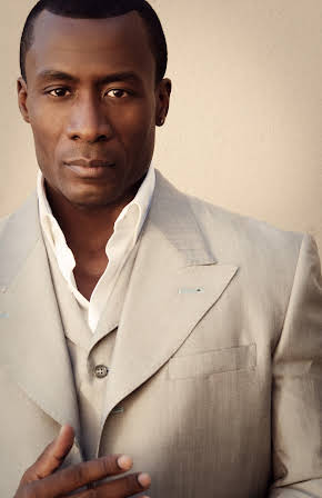 Sean Blakemore as 