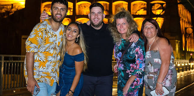 8:55 AM: Strangers on a Plane | More 4 | 2/2 2026