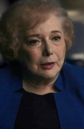 Linda Deutsch as 