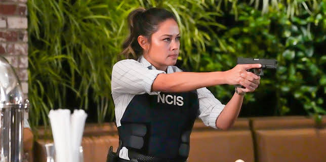 1:50 AM: NCIS Hawai'i (S1 E16) (S1) | 5 USA | 12/2 2025