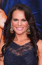 Sanaa Hamri som Director