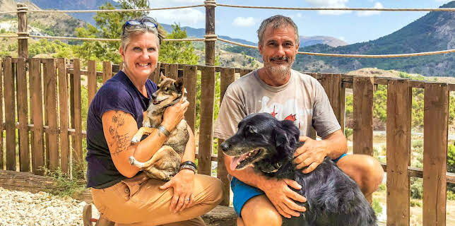 9:00 AM: Bargain-Loving Brits in the Sun (S8 E40) (S8) | 5 Star | 3/13 2026