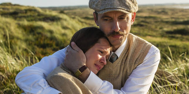 16:25: Seaside Hotel (S02/E03) | One | 2/28 2026