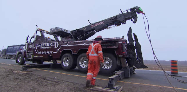 03:00: Heavy Rescue: 401 (S5 E1) (S5) | TV10 | 11/7 2025