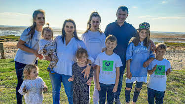 2:00 AM: 22 Kids & Counting (S2 E3) (S2) | 5 Select | 2/18 2026