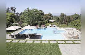 Cool Pools, Season 1: Cool Pools in Vegas, CA and TX