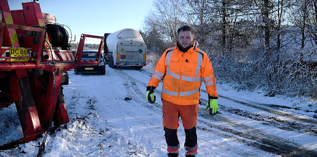 04:15: Vägens hjältar Danmark (S1 E5) (S1) | Kanal 9 | 2/28 2026