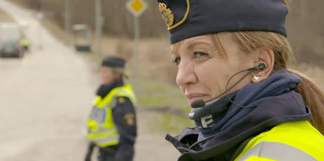 00:20: Trafikpoliserna (S1 E2) (S1) | Kanal 9 | 12/18 2025