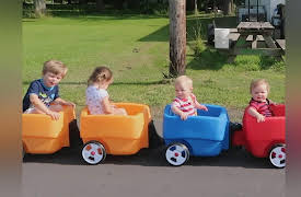 Expecting: Emily & Will / Khadeen & Devale