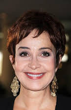 Annie Potts as 