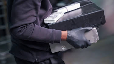 09:00: Inside the Heist (S1 E6) (S1) | Investigation Discovery | 4/30 2026