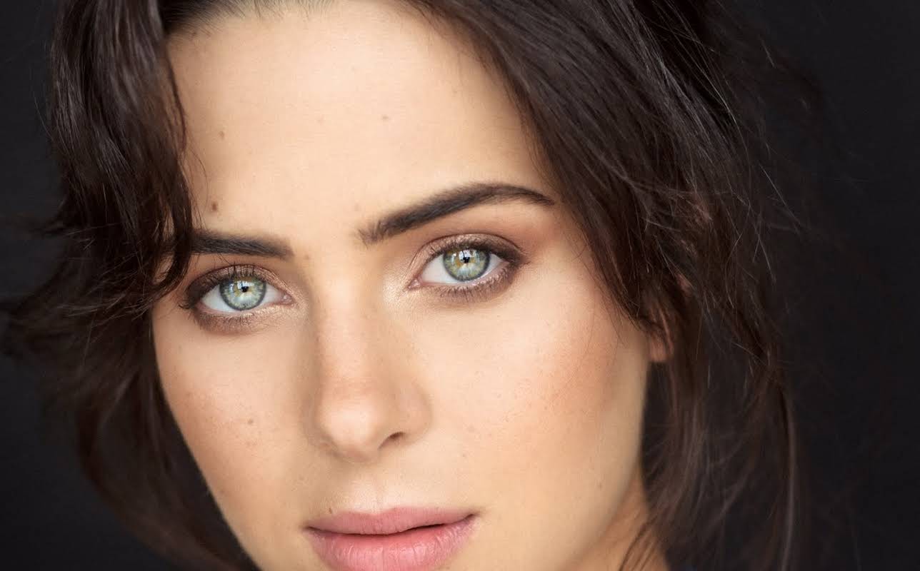 Holly Deveaux