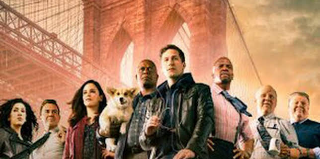 18:00: Brooklyn Nine-Nine (T8): Ep.1 Los buenos | Comedy Central | 3/18 2026