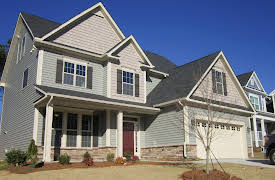 House Hunters: Volume 4, Season 102: Rough Start for Newlyweds in North Carolina