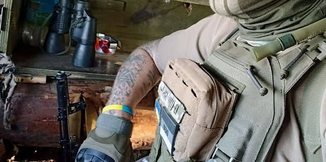 19:40: Re: Charkiw - Ein Bruder im Krieg | Arte | 2/24 2026