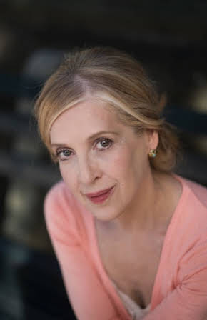 Deborah Offner as Beverly