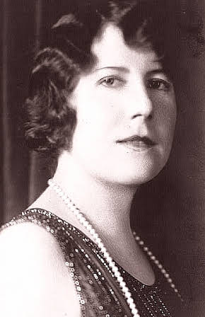 Kathryn Card as Molly Cain