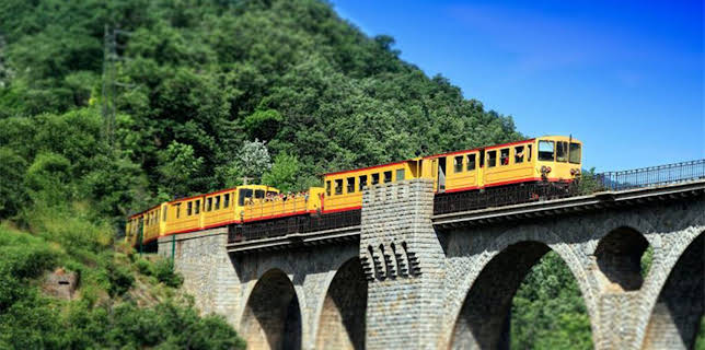 5:00 PM: Europe's Greatest Train Journeys (S1 E3) (S1) | 5 Select | 12/9 2025